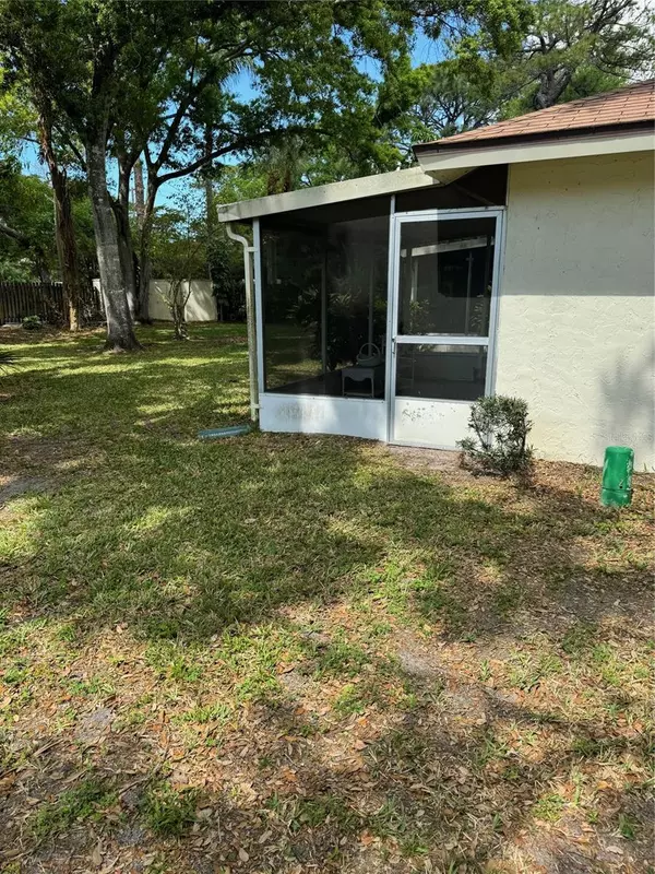 Sarasota, FL 34234,5306 ROYAL PALM AVE #5306