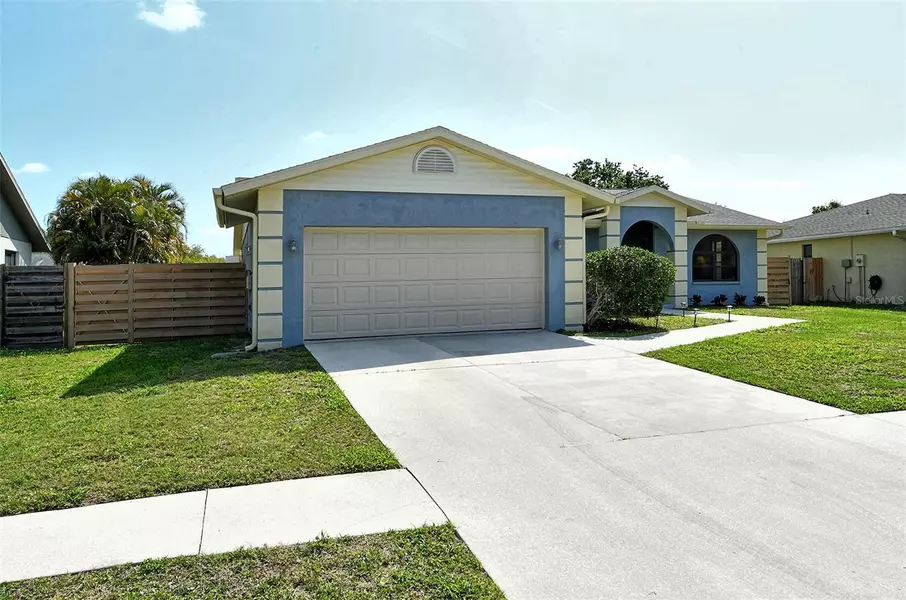 2183 GOLD OAK LN, Sarasota, FL 34232