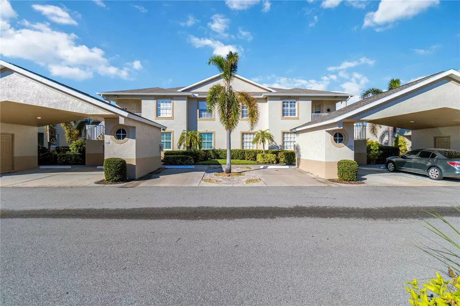 2204 AUBURN LAKES CIR #2204, Venice, FL 34292