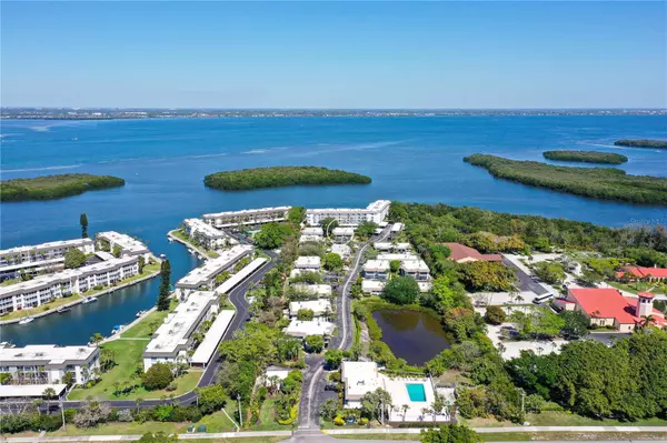 Longboat Key, FL 34228,595 SUTTON PL #595