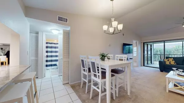 Sarasota, FL 34231,5795 SUMMER SIDE LN #6B