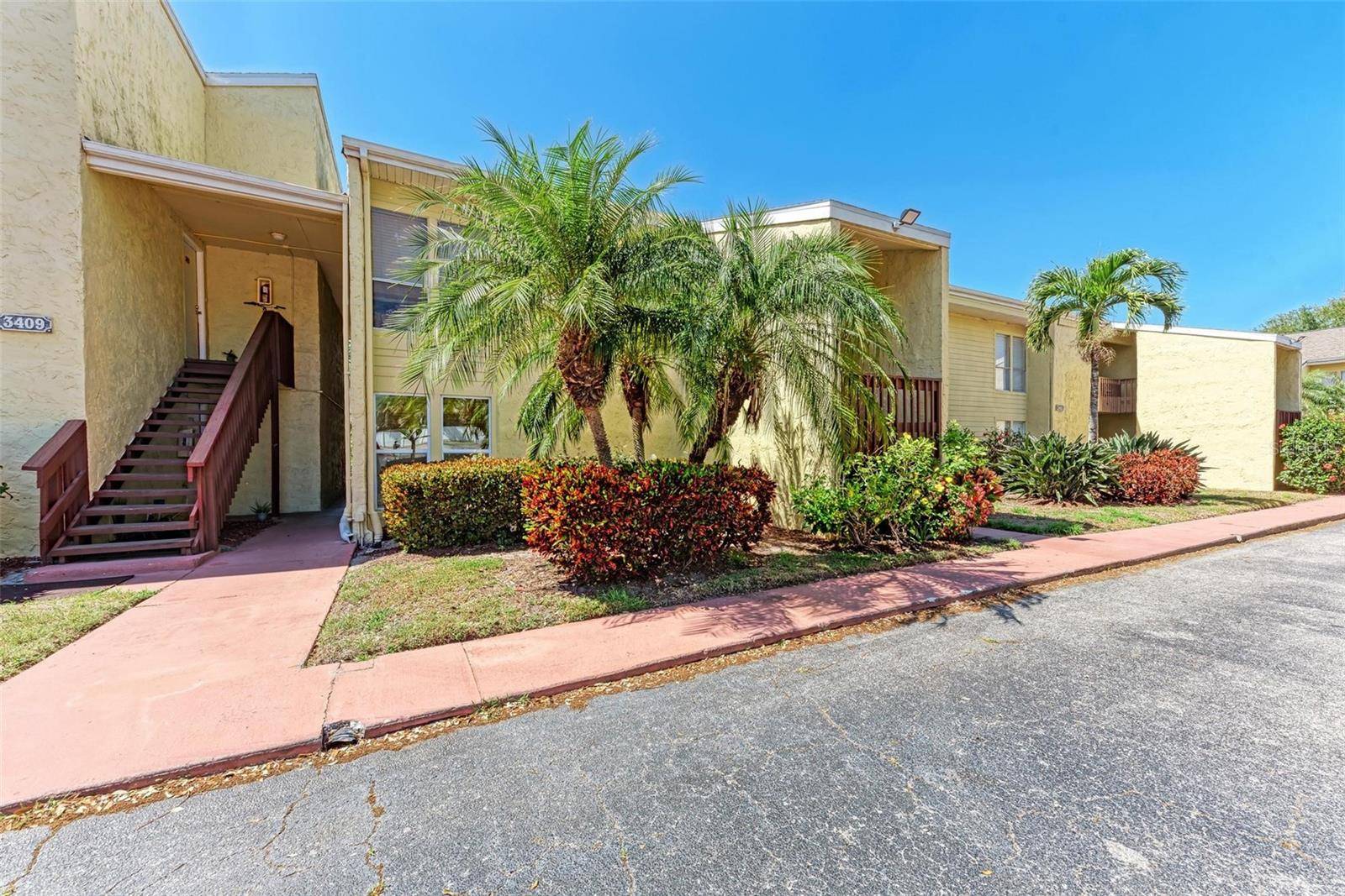 Sarasota, FL 34231,3411 CLARK RD #212