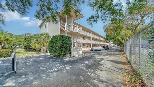 3751 S SCHOOL AVE #31, Sarasota, FL 34239