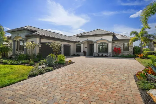 6016 NICKLAUS CV, Bradenton, FL 34211