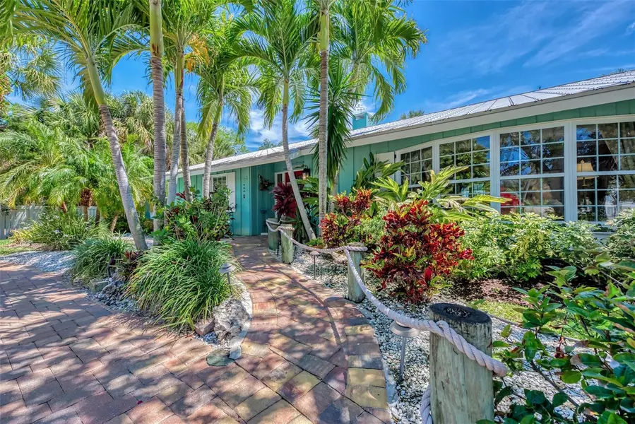 31 LANDS END LN, Sarasota, FL 34242