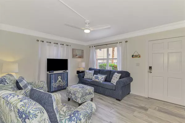 Sarasota, FL 34242,446 CANAL RD #5