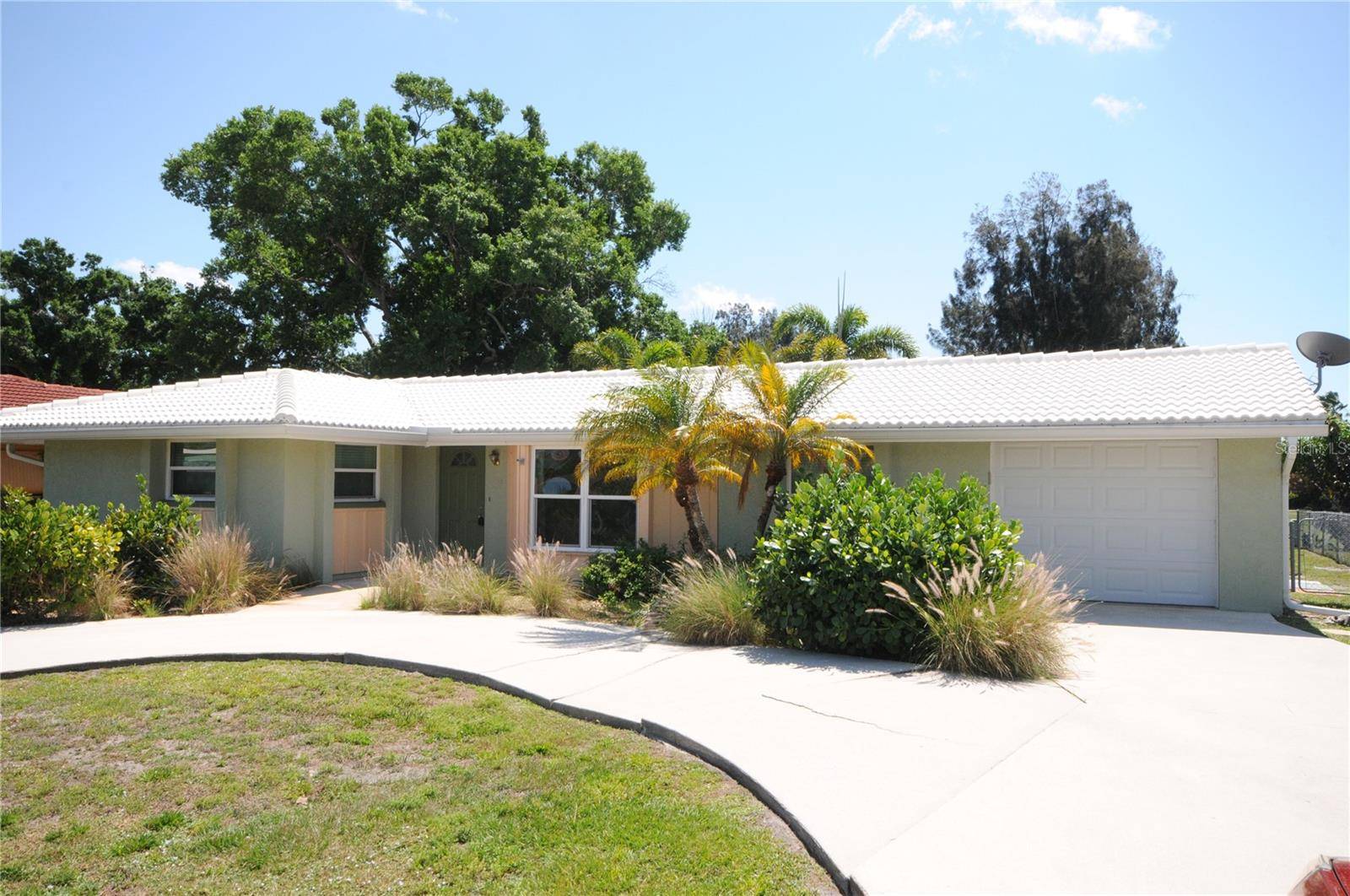 3361 SPRING MILL CIR, Sarasota, FL 34239