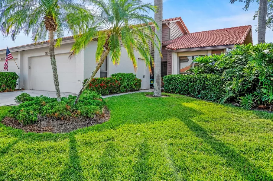 3862 WILSHIRE CIR W #107, Sarasota, FL 34238