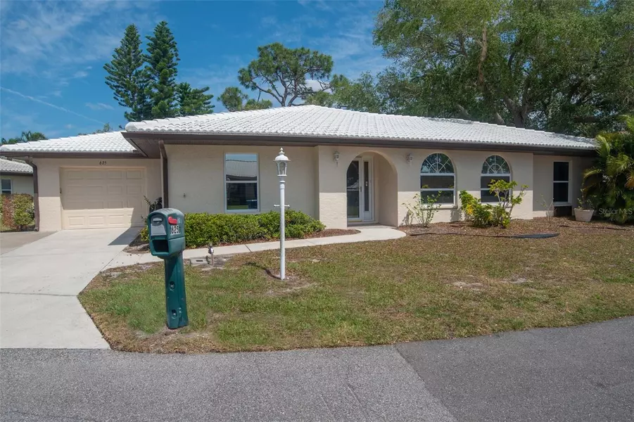 625 VERROCCHIO DR, Nokomis, FL 34275