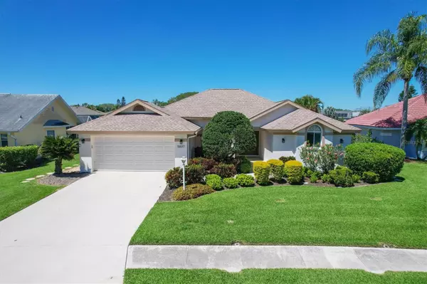 Sarasota, FL 34243,5837 CARRIAGE DR