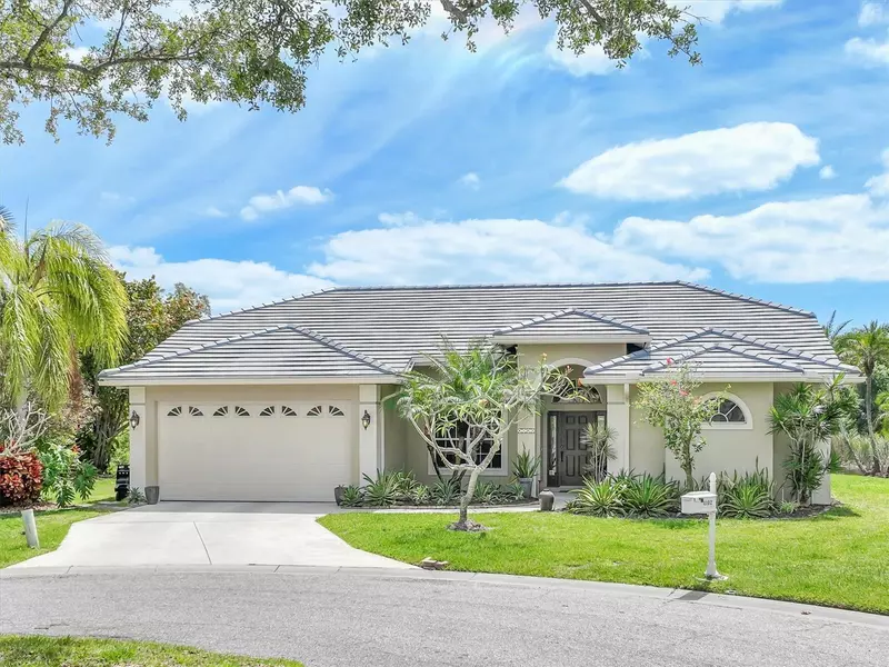 4102 HEARTHSTONE DR, Sarasota, FL 34238