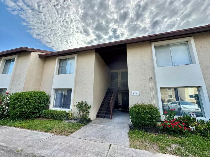 2713 HIDDEN LAKE BLVD #A, Sarasota, FL 34237