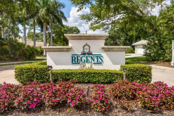 University Park, FL 34201,8128 REGENTS CT