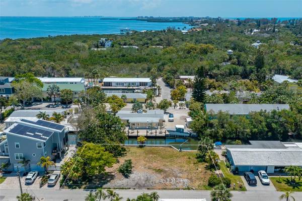 656 TARAWITT DR, Longboat Key, FL 34228