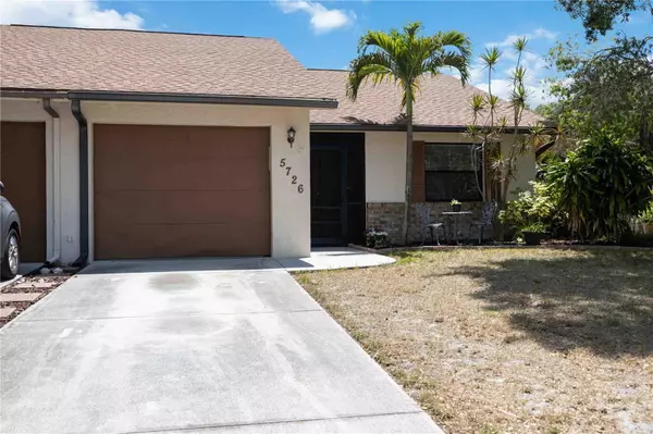 Sarasota, FL 34232,5726 DEER HOLLOW TRL