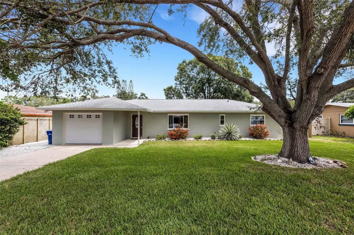 Sarasota, FL 34233,4755 LARK RIDGE CIR