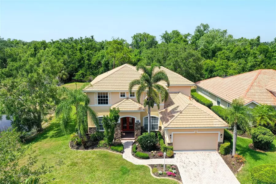 6815 BAY HILL DR, Lakewood Ranch, FL 34202