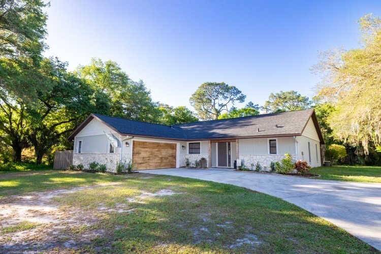 9235 67TH AVE E,  Bradenton,  FL 34202