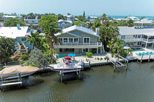 Anna Maria, FL 34216,523 LOQUAT DR