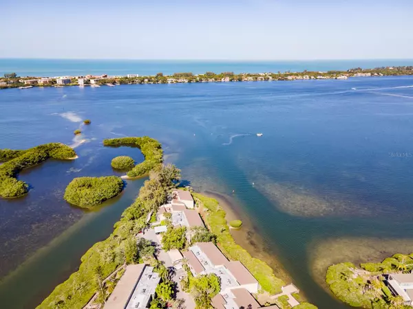 Sarasota, FL 34231,1511 PELICAN POINT DR #178