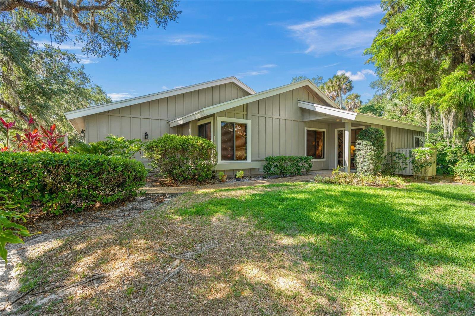Sarasota, FL 34241,4560 FOREST WOOD TRL #16