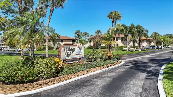 5205 LAKE VILLAGE DR #16, Sarasota, FL 34235