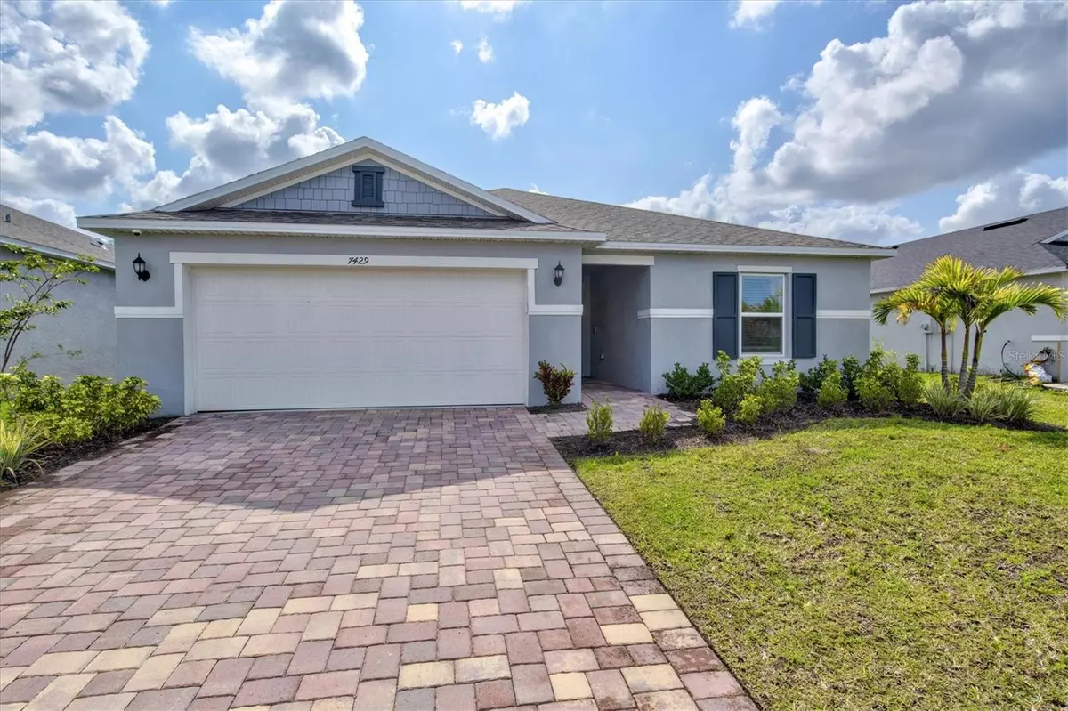 Sarasota, FL 34243,7429 35TH LN E