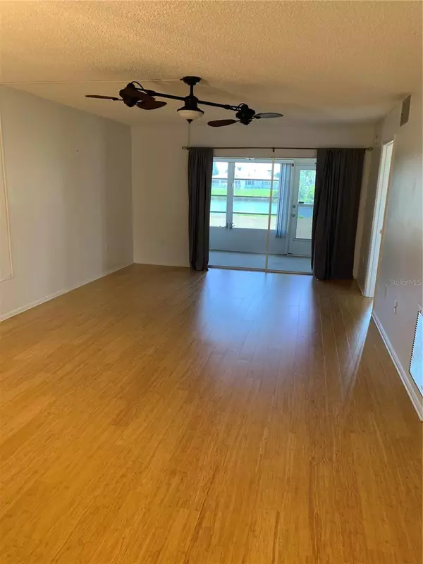 Venice, FL 34285,1306 PINE LAKE DR ##6