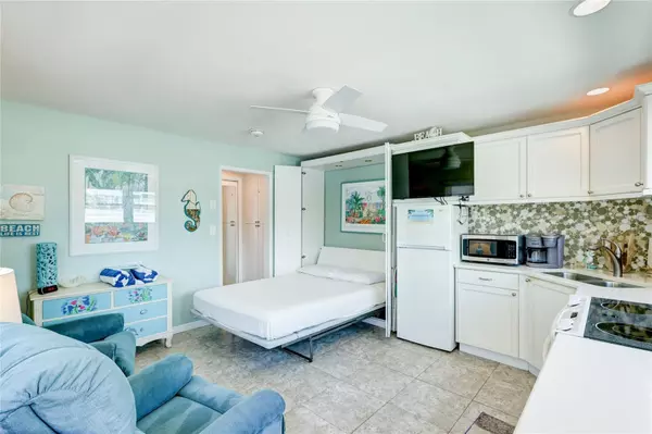 Sarasota, FL 34242,1129 SEASIDE DR #40