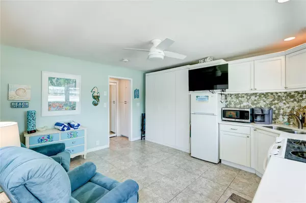 Sarasota, FL 34242,1129 SEASIDE DR #40