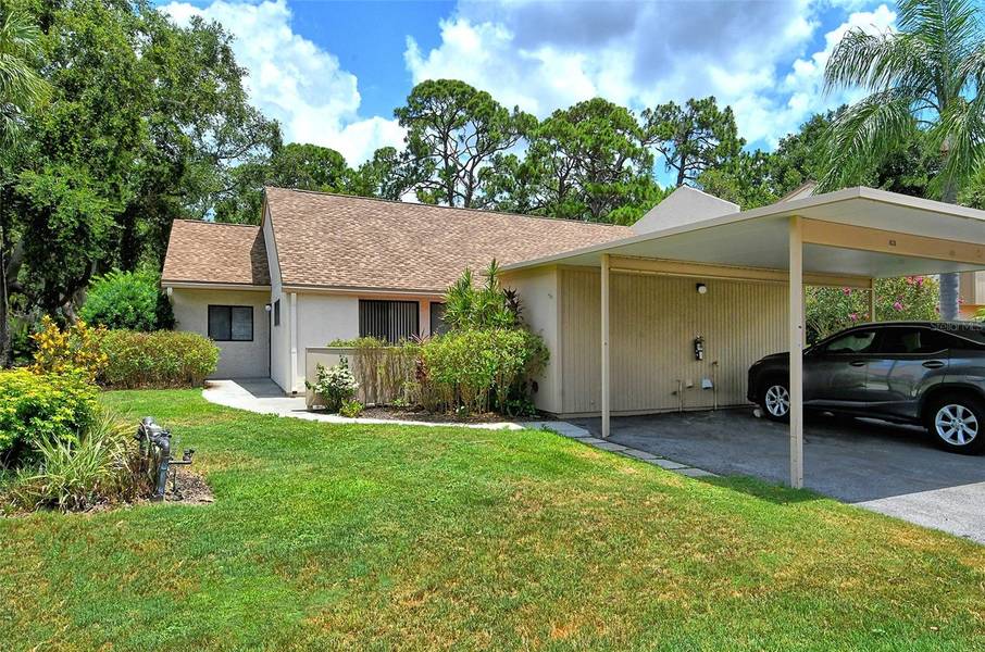 704 BIRD BAY CIR #35, Venice, FL 34285