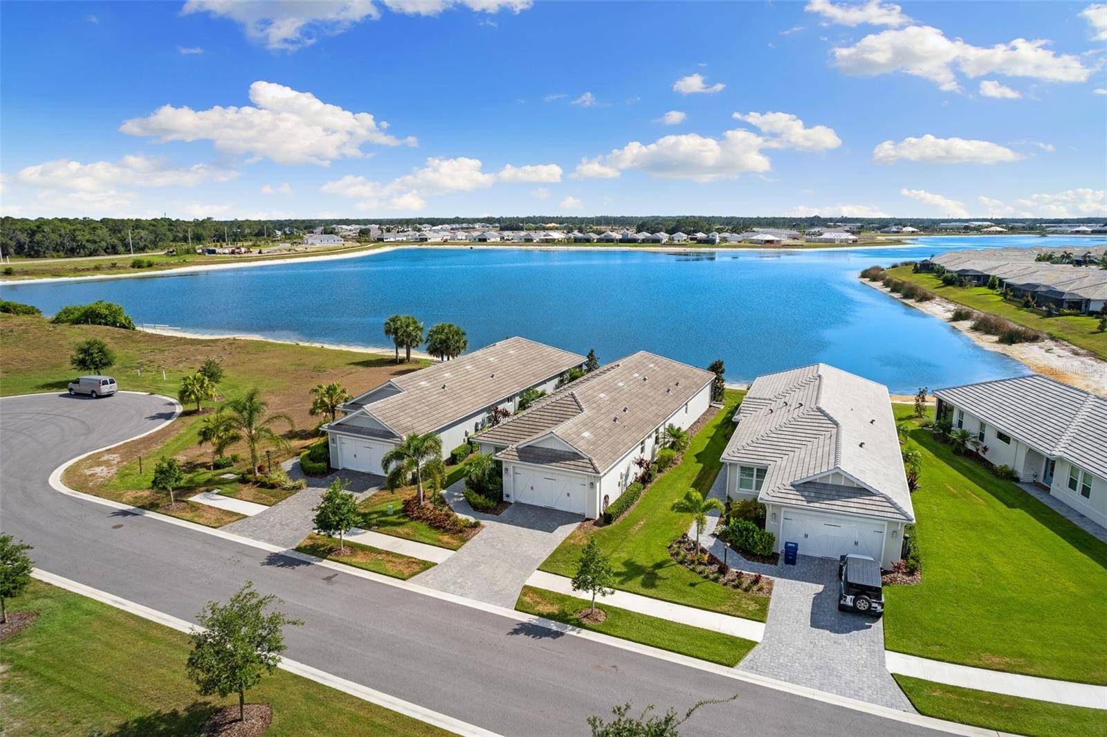 8313 LAKE IBIS WAY, Sarasota, FL 34240