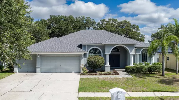 2120 GOLF MANOR BLVD, Valrico, FL 33594