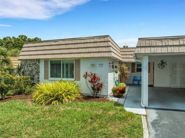 2323 WATERBLUFF PL #V314, Sarasota, FL 34231