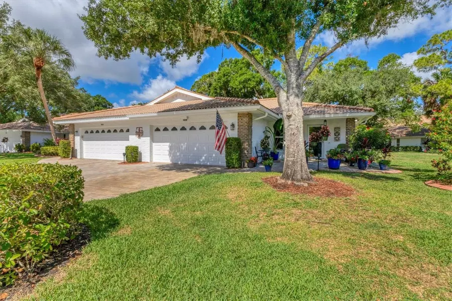 5728 GARDEN LAKES DR, Bradenton, FL 34203