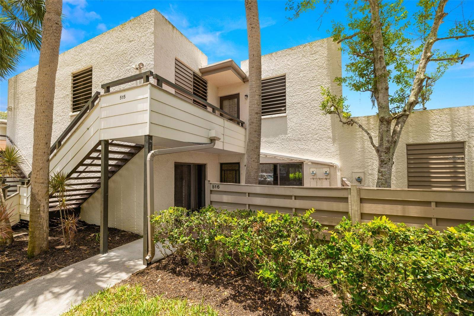 516 LAKESIDE DR,  Bradenton,  FL 34210