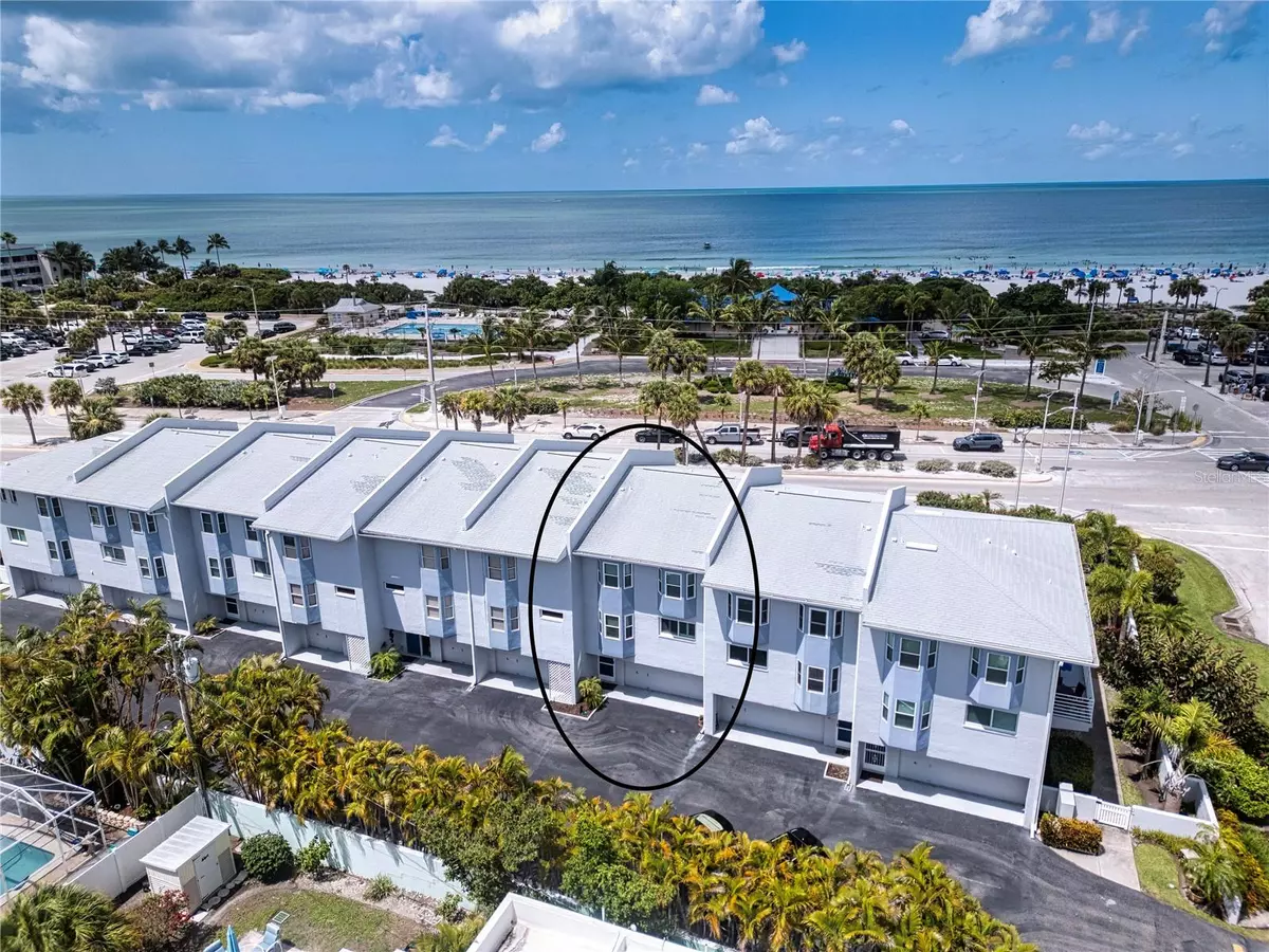 Sarasota, FL 34236,555 BENJAMIN FRANKLIN DR #3