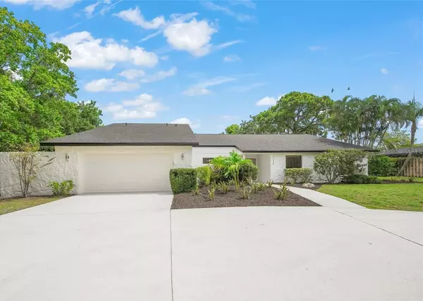 3611 BENEVA WOODS BLVD,  Sarasota,  FL 34233