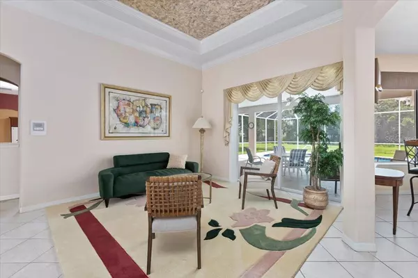 Sarasota, FL 34233,5734 OAKTON CT