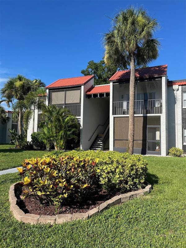 3239 BENEVA RD #202, Sarasota, FL 34232