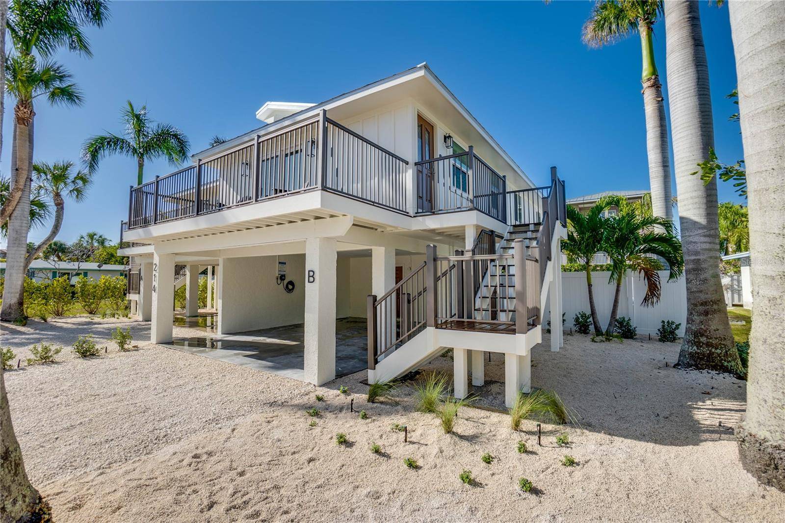 214 64TH ST #B, Holmes Beach, FL 34217