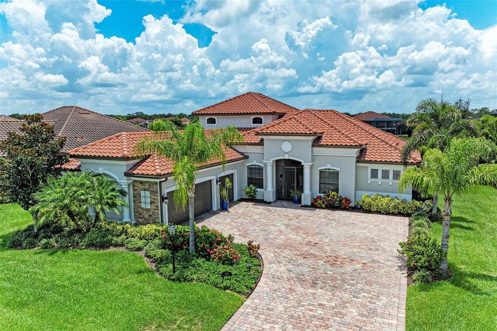 5672 CLOVERLEAF RUN, Lakewood Ranch, FL 34211