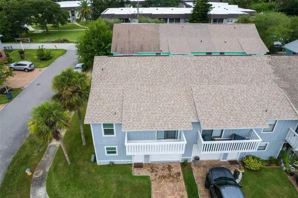 New Smyrna Beach, FL 32169,720 LAUREL BAY CIR