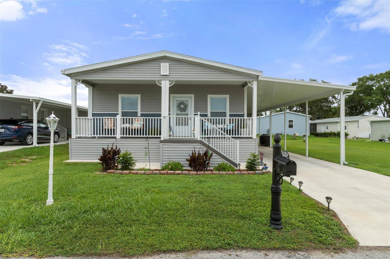 10038 COLLINGWOOD AVE, Dade City, FL 33525