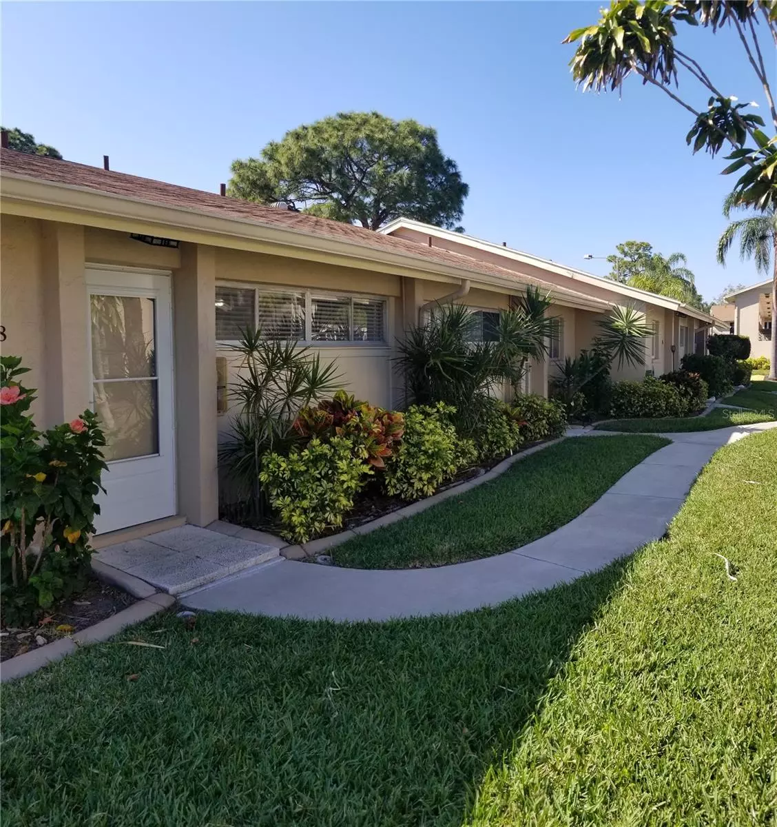 Sarasota, FL 34231,2772 WOODGATE LN #28