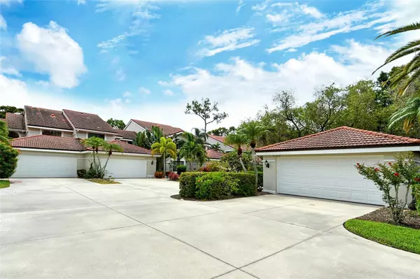 Sarasota, FL 34238,7673 FAIRWAY WOODS DR #706