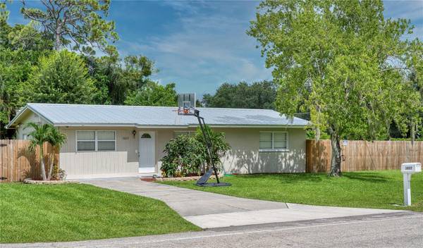 3807 37TH ST E,  Bradenton,  FL 34208