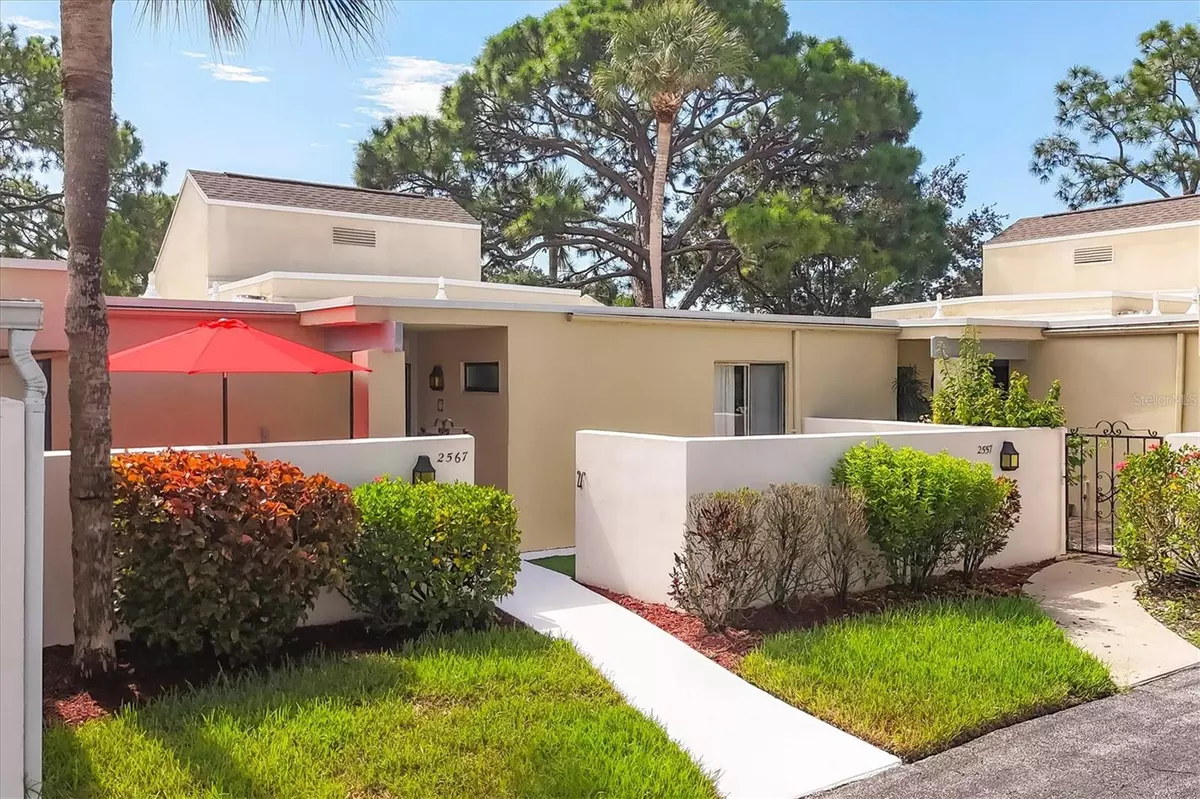 Sarasota, FL 34235,2567 GLEBE FARM CLOSE #I5