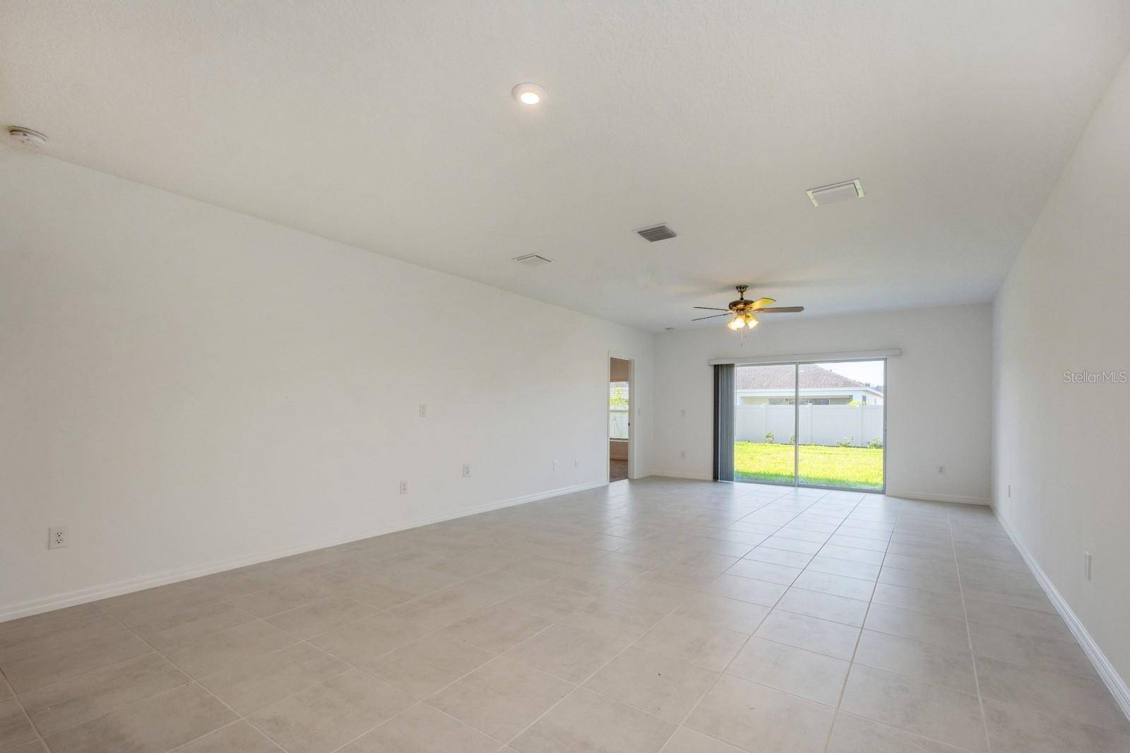 Palmetto, FL 34221,5917 LAURELCREST GLN