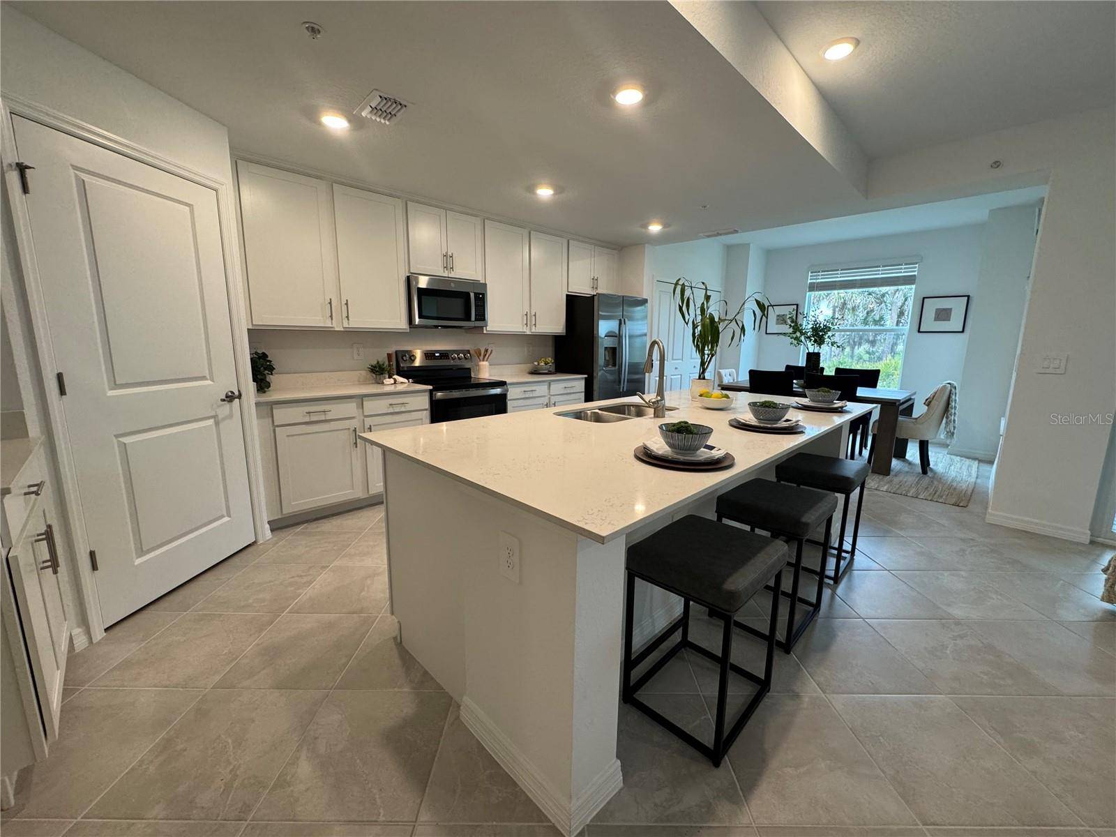 Venice, FL 34293,17445 OPAL SAND DR #104